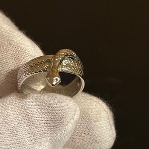 Vintage sterling silver snake coil ring size 4
